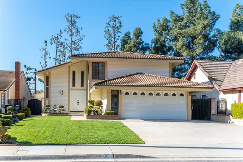 33 Edgebrook Dr, Phillips Ranch, CA, 91766-4769 | Card Image