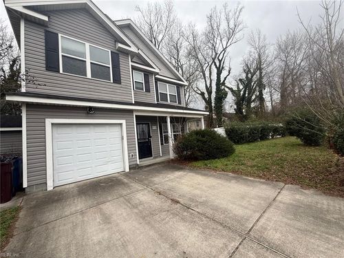 3721 Ahoy Dr, Chesapeake, VA, 23321-3303 | Card Image