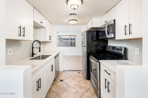 192-7126 N 19th Ave, Phoenix, AZ, 85021-8521 | Card Image