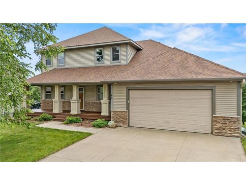 42 Stone Harbor Pl, Hudson, WI, 54016-7786 | Card Image