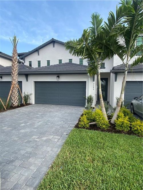 7646 Rockefeller Dr, NAPLES, FL, 34119-9854 | Card Image