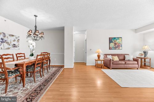 223-19355 Cypress Ridge Ter, LEESBURG, VA, 20176-6902 | Card Image