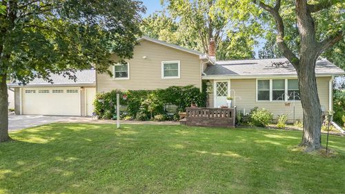 W5796 Rock Road, CENTER, WI, 54106 | Card Image