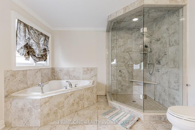 19 Ridgestone Dr, House other with 6 bedrooms, 5 bathrooms and 6 parking in Richmond Hill ON | Image 28