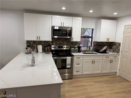652-27650 Imperial Shores Blvd, BONITA SPRINGS, FL, 34134-3980 | Card Image