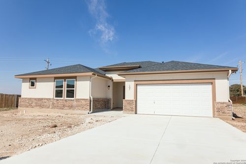 101 Growers Ave, Poteet, TX, 78065-4861 | Card Image