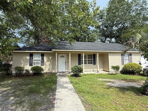 2203 Pin Oak Cir, Valdosta, GA, 31602-3728 | Card Image