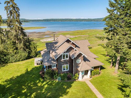 505 Arbutus Bay Rd, Fanny Bay, BC, V0R1W0 | Card Image