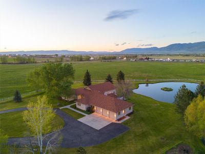 2501 E Cameron Bridge Road, House other with 3 bedrooms, 3 bathrooms and null parking in Bozeman MT | Image 2