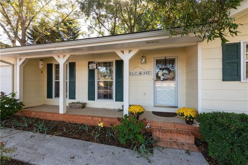 2598 Mountain View Rd, Snellville, GA, 30078-2255 | Card Image