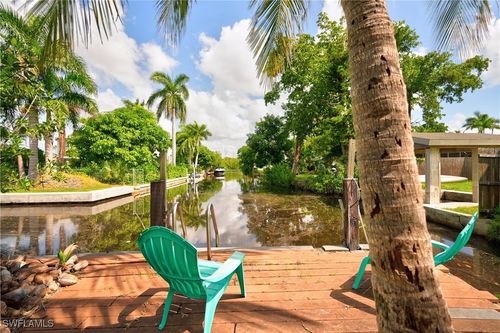 2043 Estey Ave, NAPLES, FL, 34104-4238 | Card Image