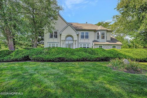 4 Hampton Hollow Dr, Millstone Township, NJ, 08535-1002 | Card Image