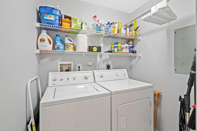 3258 Jog Park Dr, Condo with 2 bedrooms, 2 bathrooms and null parking in Greenacres FL | Image 13