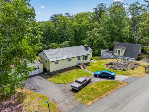115 Agamenticus Ave, Cape Neddick, ME, 03902-7111 | Card Image