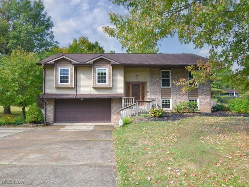 1714 Sherman St, Geneva, OH, 44041-8106 | Card Image