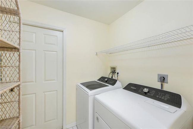 APT-201 - 736 Wiggins Lake Dr, Condo with 2 bedrooms, 2 bathrooms and 1 parking in NAPLES FL | Image 16