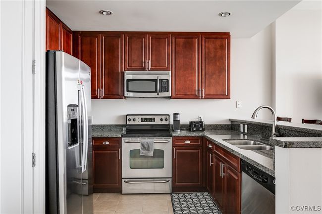 U806 - 301 Virginia St, Condo with 2 bedrooms, 2 bathrooms and null parking in Richmond VA | Image 6