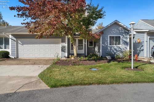 711 Elizabeth Dr, Huron, OH, 44839-1030 | Card Image