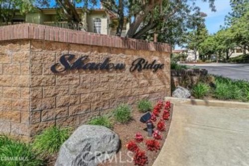 303-5744 Oak Bend Ln, Oak Park, CA, 91377-5655 | Card Image