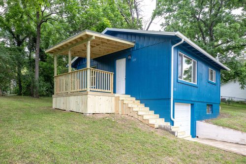 123 Lakeview Dr, Forsyth, MO, 65653-5556 | Card Image