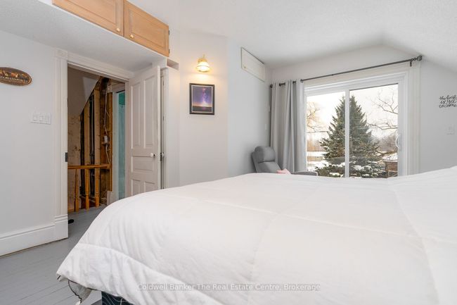 24 Elizabeth St W, House other with 3 bedrooms, 2 bathrooms and 4 parking in Creemore ON | Image 16