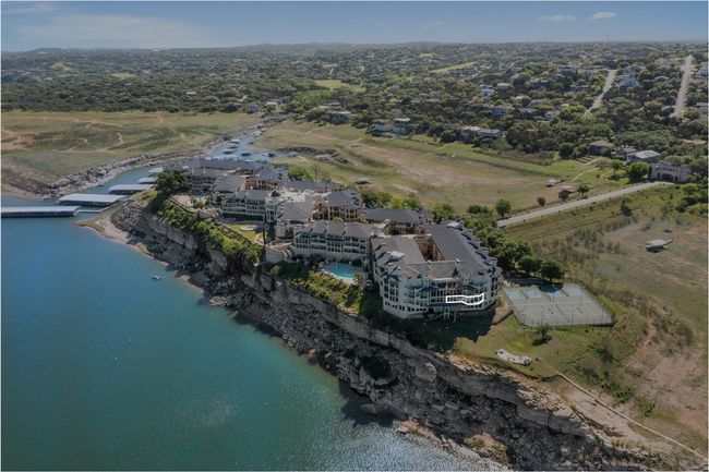 APT-3119 - 3404 American Dr, Condo with 3 bedrooms, 2 bathrooms and null parking in Lago Vista TX | Image 5