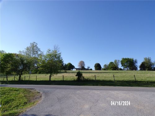 2704 Main Dr, Fayetteville, AR, 72704 | Card Image