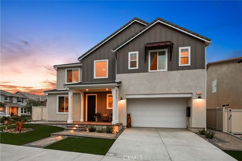 18100 Tableau Way, Saugus, CA, 91350-5898 | Card Image