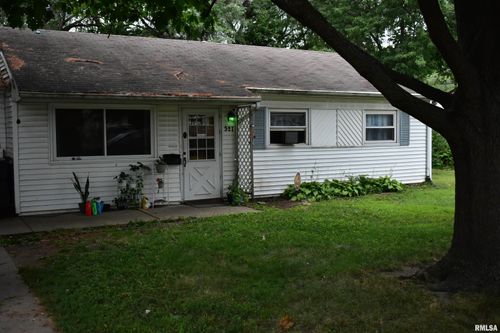 321 Arrow St, Pekin, IL, 61554-3013 | Card Image