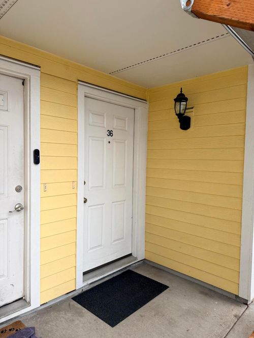 36-2101 Poplar Drive, Medford, OR, 97504 | Card Image