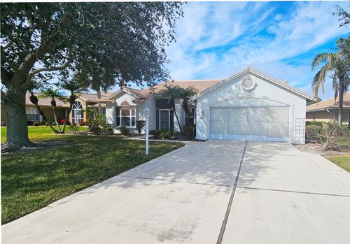 8282 Parkside Dr, ENGLEWOOD, FL, 34224-7640 | Card Image