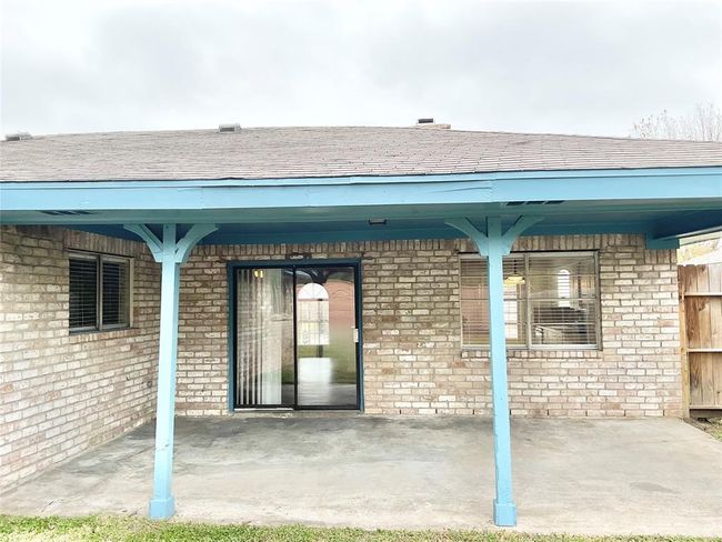patio area | Image 28
