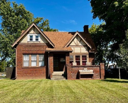 203 W Winter Ave, Danville, IL, 61832-1750 | Card Image