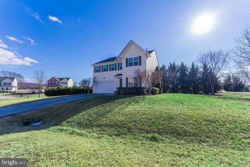 18 Powder River Ct, HARPERS FERRY, WV, 25425-3630 | Card Image