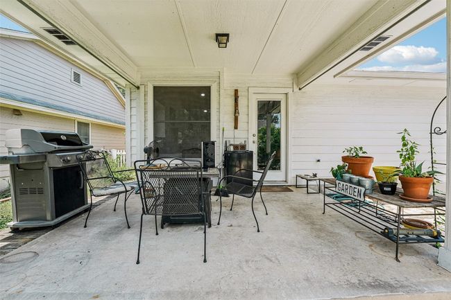 5962 Steiner, House other with 3 bedrooms, 2 bathrooms and 4 parking in Kyle TX | Image 25