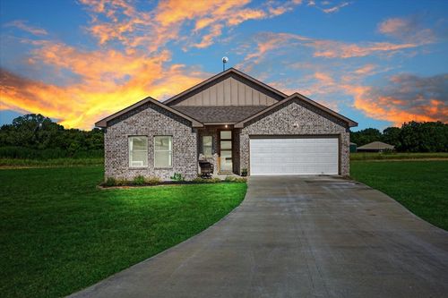 314 Delatorre St, Trenton, TX, 75490 | Card Image