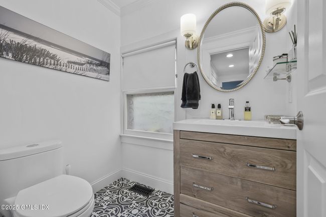 Powder Room | Image 8