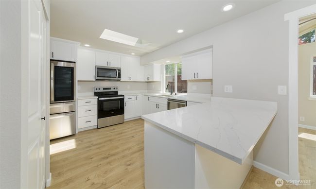 9621 1 St Ave Se, House other with 3 bedrooms, 2 bathrooms and 2 parking in Everett WA | Image 5