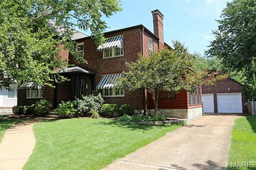 418 Mission Ct, University City, MO, 63130-4017 | Card Image