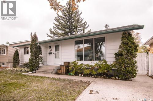 132 Nagel Cres, Regina, SK, S4N1N9 | Card Image