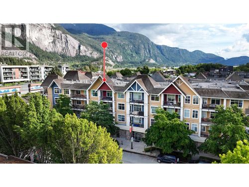 415-1336 Main St, Squamish, BC, V8B0R2 | Card Image
