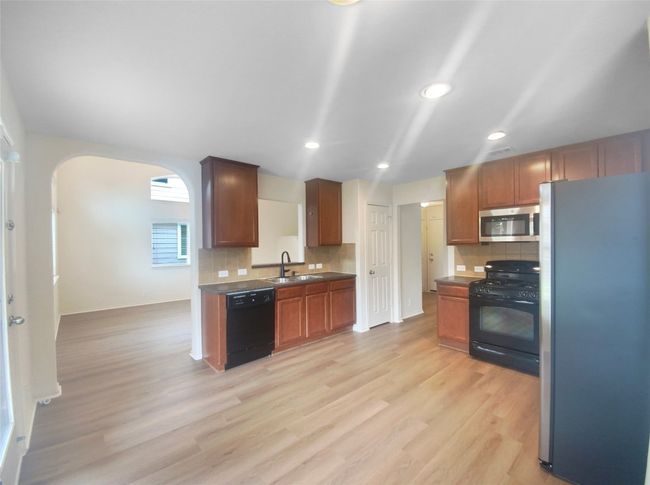 181 Otono Loop, House other with 3 bedrooms, 3 bathrooms and 2 parking in Kyle TX | Image 12