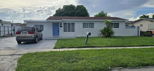 7160 W 10th Ave, Hialeah, FL, 33014-5208 | Card Image