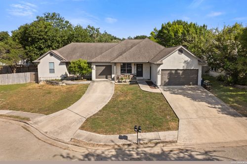 3017 Green Mountain Dr, New Braunfels, TX, 78130-7018 | Card Image