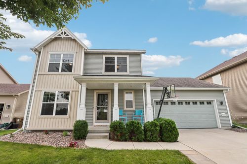 6137 Eagle Cave Dr, Mcfarland, WI, 53558-8749 | Card Image