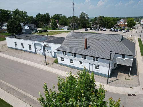 15 Mill St E, Milverton, ON, N0K1M0 | Card Image