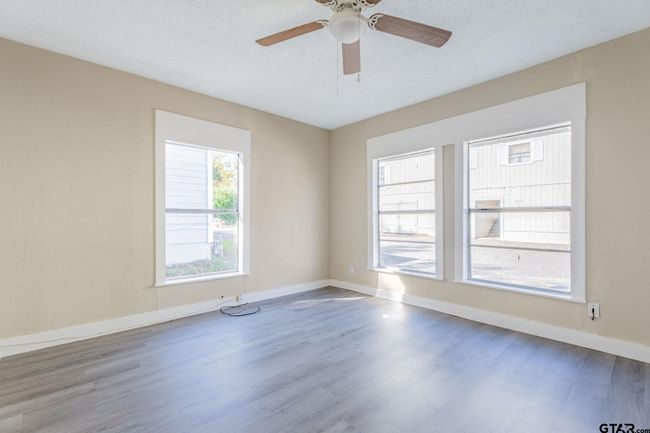 821 &amp; 827 Shaw (7 Units), Home with 0 bedrooms, 0 bathrooms and null parking in Tyler TX | Image 12