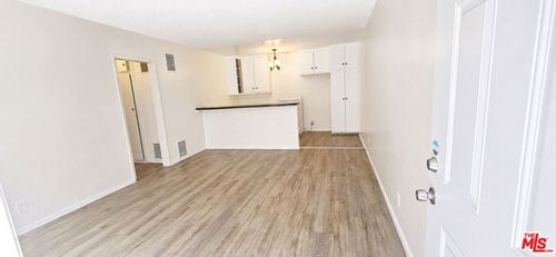 apt-1-2630 S La Salle Ave, Los Angeles, CA, 90018-2793 | Card Image