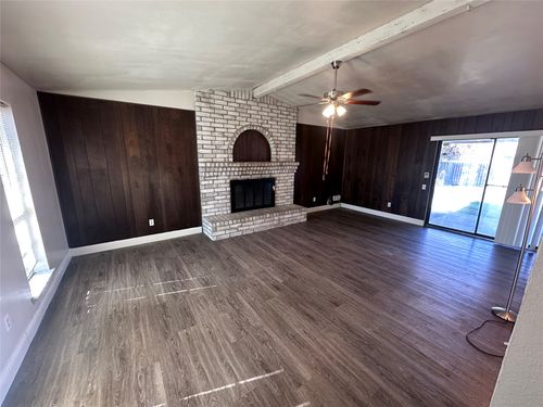 1905 Powderhorn Dr, Garland, TX, 75044-6743 | Card Image