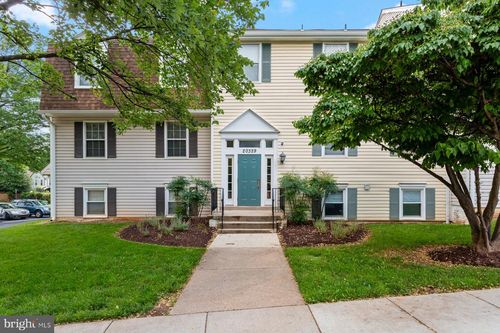 20329-20329 Beaconfield Ter, GERMANTOWN, MD, 20874-3912 | Card Image